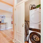 Charming 4 Bedroom In Chiado