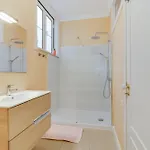 아파트 Charming 4 Bedroom In Chiado 리스본