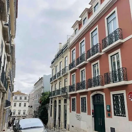 Charming 4 Bedroom In Chiado Apartamento Lisboa