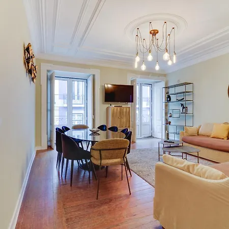Charming 4 Bedroom In Chiado Apartamento Lisboa