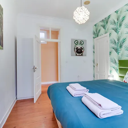Charming 4 Bedroom In Chiado * Lisbon