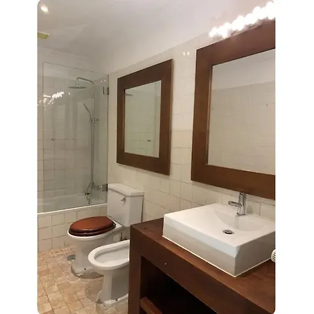 Apartment Charming 4 Bedroom In Chiado Lisbon