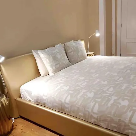 Charming 4 Bedroom In Chiado